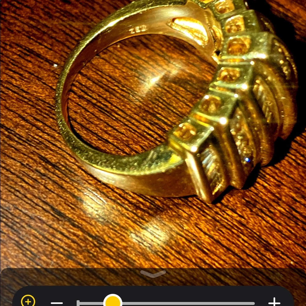 Estate 14K solid Gold Diamond Ring - Picture 6 of 7